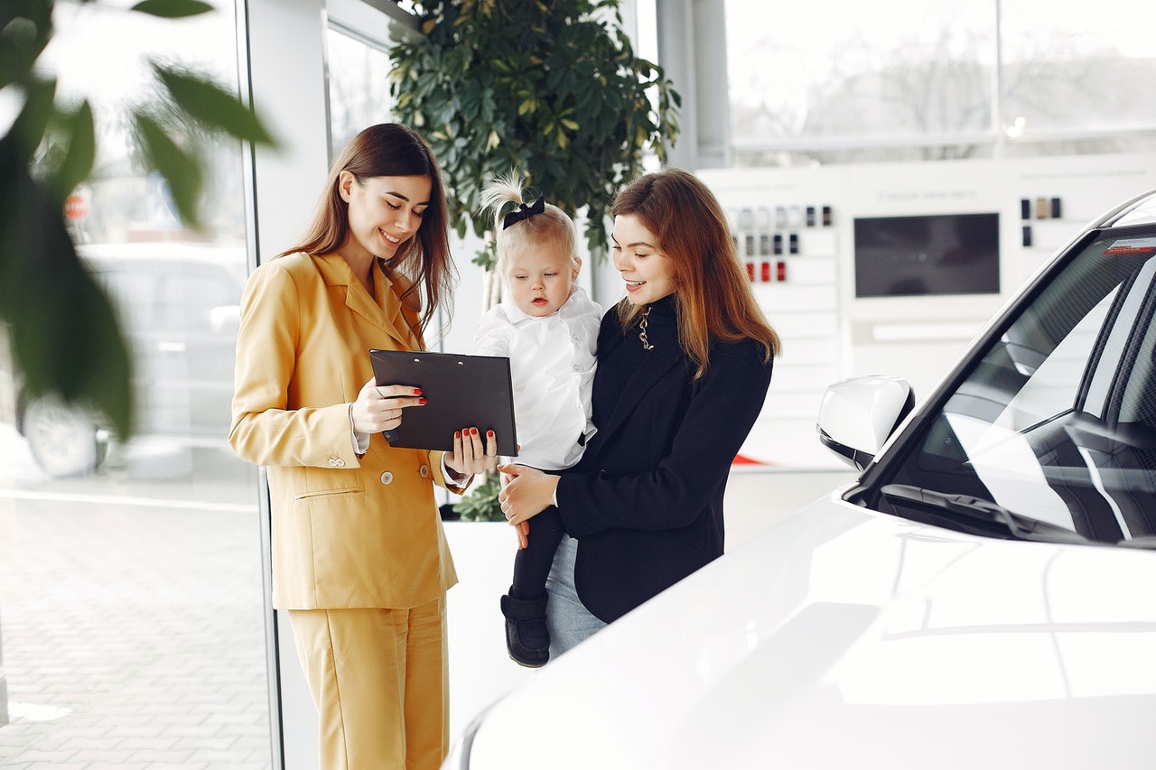 4 Tips For Buying a Family Car